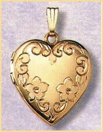 14K gold heart locket