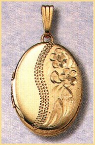 14K gold oval locket