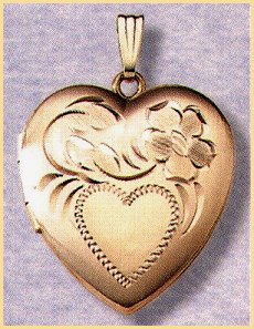 14K gold heart locket