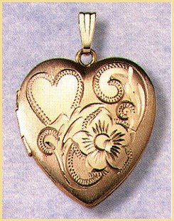 14K gold heart locket